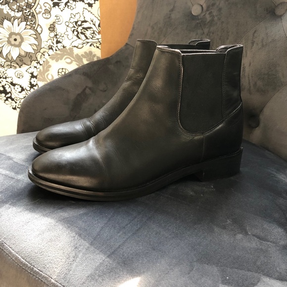 Seychelles Fortitude Leather Chelsea Boots - Picture 6 of 13
